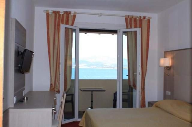 Hotel U Paradisu Porticcio  Kültér fotó